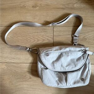 Lululemon All Night Festival Bag